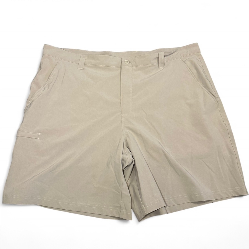 Columbia PFG Men’s khaki shorts men’s size 44w and 8L